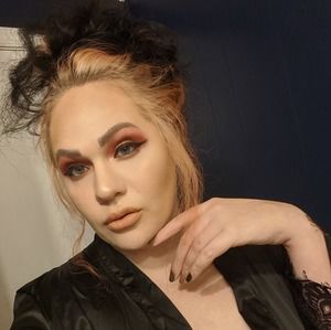 Meet your Posher, Noel